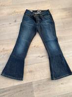 Levi spijkerbroek, Ophalen of Verzenden, Zo goed als nieuw, Blauw, W28 - W29 (confectie 36)