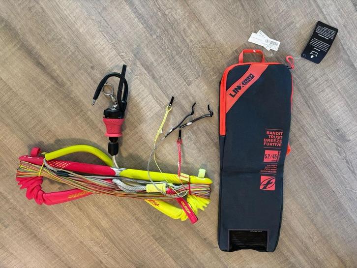 F-One Linx bar 45/52cm met hoge/lage split, Watersport en Boten, Kitesurfen, Zo goed als nieuw, Bar, Geen board, Ophalen of Verzenden