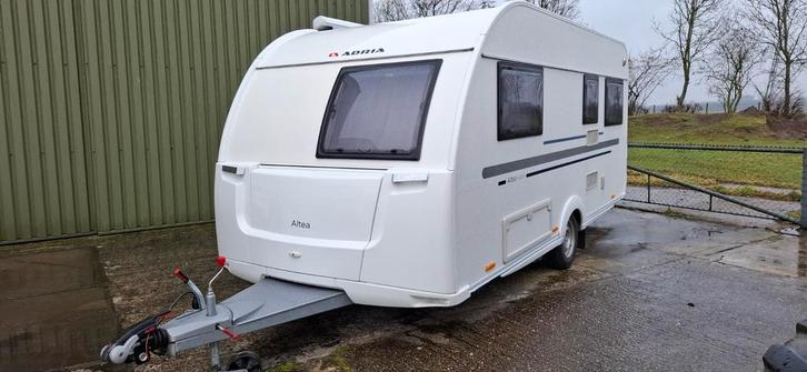 Adria Altea 462PU, caravanstalling, 2 tenten, Model 2018, Caravans en Kamperen, Caravans, Particulier, tot en met 4, Rondzit, Adria