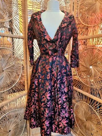 YatvaVintage: YV4455: Vintage Alice Edwards Dress beschikbaar voor biedingen