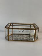 Gouden Riviera Maison doos, Ophalen