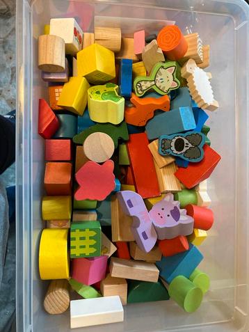 Houten blokken Woezel en Pip & Dieren beschikbaar voor biedingen
