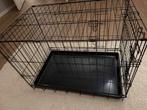 Zwarte honden bench voor een kleine hond, Dieren en Toebehoren, Ophalen, Zo goed als nieuw