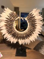 Decoratieve veren schelpen krans ornament, Huis en Inrichting, Woonaccessoires | Kransen, Ophalen of Verzenden, Zo goed als nieuw