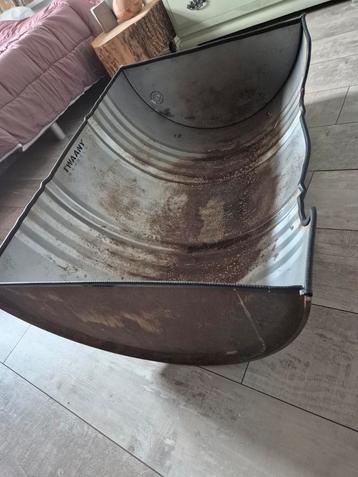 Hondenmand Twaany barrels beschikbaar voor biedingen