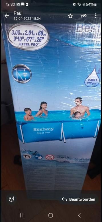 Mooi zwembad met alles erbij beschikbaar voor biedingen