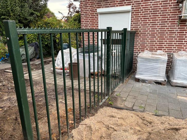 Heras hekwerk met poortje, Tuin en Terras, Tuinhekken en Hekwerk, Zo goed als nieuw, Spijlenhekwerk, IJzer, Met poort, Ophalen of Verzenden