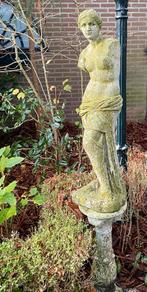 Betonnen vrouw op standaard, Ophalen of Verzenden, Zo goed als nieuw