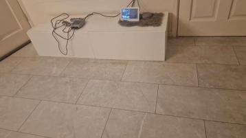 Tv meubel   beschikbaar voor biedingen