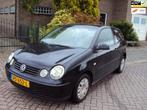 Volkswagen Polo 1.2-12V Comfortline, Stof, Zwart, 1198 cc, Zwart