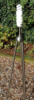 Lamp, minimalistisch RVS design, zonder kap, Huis en Inrichting, Ophalen of Verzenden, Zo goed als nieuw, Modern, 75 cm of meer