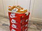 Nike Dunk Low AS Safari Swoosh Kumquat Maat 42.5 Nw in doos, Kleding | Heren, Schoenen, Ophalen of Verzenden, Nieuw