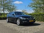BMW 3-Serie Luxury Line Automaat 2016 Zwart, Auto's, BMW, Automaat, 745 kg, Achterwielaandrijving, Zwart