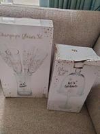 Stolp en glazen set, Huis en Inrichting, Woonaccessoires | Kandelaars en Kaarsen, Ophalen of Verzenden, Nieuw, Overige materialen