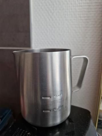 Rvs melkkan voor opschuimen cappuccino met min max beschikbaar voor biedingen