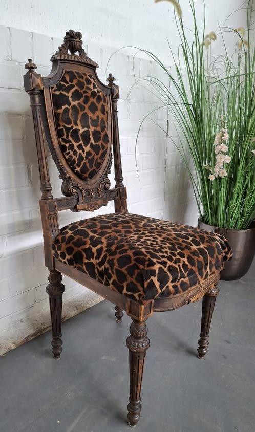 Antieke tijger- / panterprint stoel, Antiek en Kunst, Antiek | Meubels | Stoelen en Banken, Ophalen