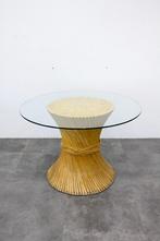 Vintage bamboe eettafel ‘Sheaf Of Wheat’ Mcguire rotan glas, Huis en Inrichting, Tafels | Eettafels, Ophalen, Gebruikt, Glas, Onbekend