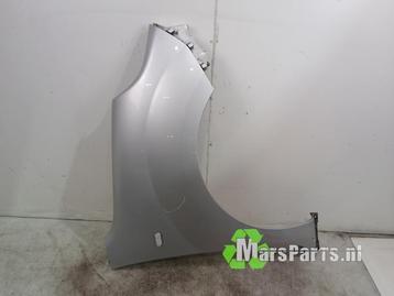 Scherm rechts-voor van een Renault Kangoo beschikbaar voor biedingen