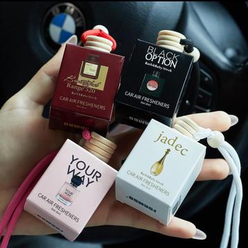 Luxe Auto Parfum – Hangen & Genieten van Heerlijke Geuren! beschikbaar voor biedingen