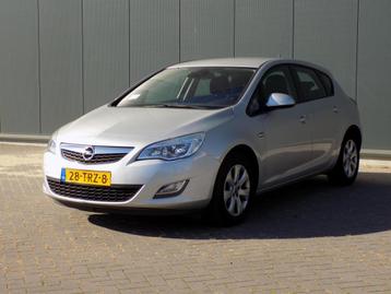 Opel Astra 1.4 Edition Lage Km Stand beschikbaar voor biedingen