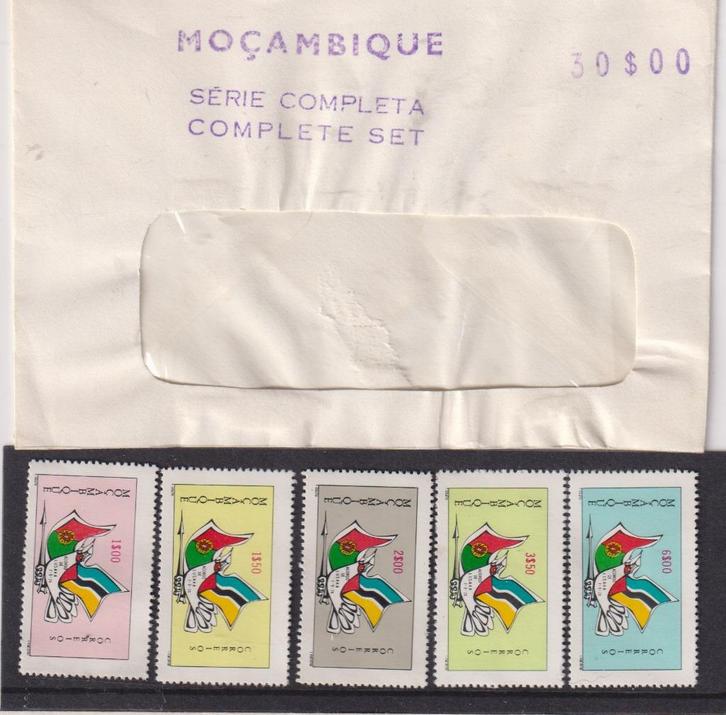 Mozambique Serie Vogel Vlag, Postzegels en Munten, Postzegels | Afrika, Postfris, Overige landen, Ophalen of Verzenden