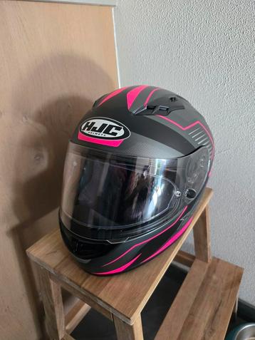 Motorhelm in hele nette staat. beschikbaar voor biedingen