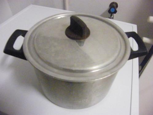 aluminium kookpan, Huis en Inrichting, Keuken | Potten en Pannen, Gebruikt, Kookpan of Snelkookpan, Aluminium, Keramische plaat