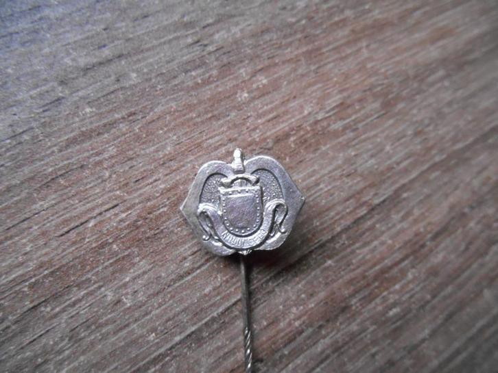 Infanterie Nulli Cedo insigne, Verzamelen, Militaria | Algemeen, Landmacht, Overige typen, Nederland, Ophalen of Verzenden