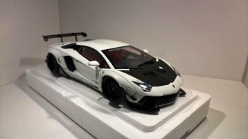 Lamborghini Aventador LB-WORKS white /carbon autoart 1.18 beschikbaar voor biedingen