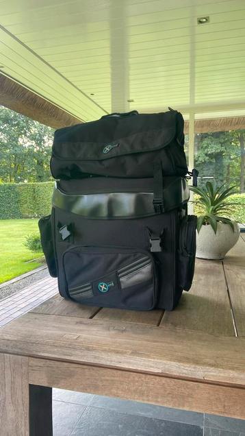 Motor reistas beschikbaar voor biedingen