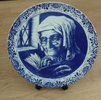 sierbord oude lezende vrouw Boch la Louviere Delft, volgnr 3, Antiek en Kunst, Antiek | Wandborden en Tegels, Ophalen of Verzenden