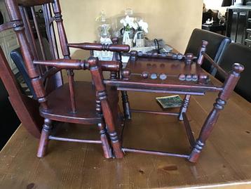 Poppenstoel     -  kinderstoel beschikbaar voor biedingen