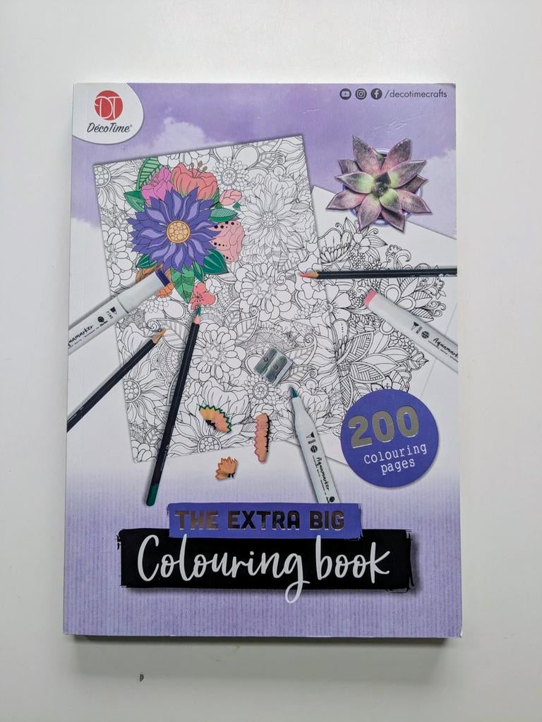 Kleurboek the extra big colouring book nr 5 ongebruikt, Hobby en Vrije tijd, Tekenen, Ophalen of Verzenden, Zo goed als nieuw
