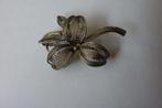 vintage broche bloem filligraan, Sieraden, Tassen en Uiterlijk, Broches, Overige materialen, 4 tot 7 cm, Gebruikt, Ophalen of Verzenden
