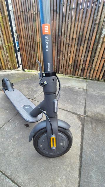 Xiaomi - Mi Electric Scooter 1S - ZGAN zeer weinig gebruikt  beschikbaar voor biedingen