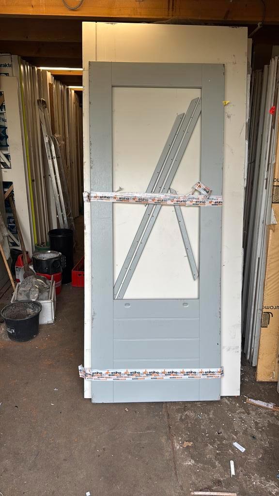 Nieuwe buitendeur 83x211.5 cm bw 66 cm nr 102, Doe-het-zelf en Verbouw, Deuren en Horren, Nieuw, Buitendeur, 200 tot 215 cm, 80 tot 100 cm