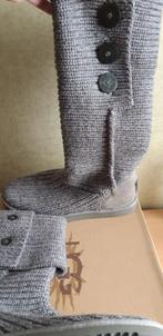 UGGS - "Classic Cardy" / Nieuwstaat!, Kleding | Dames, Schoenen, Ophalen of Verzenden, Zo goed als nieuw, Grijs