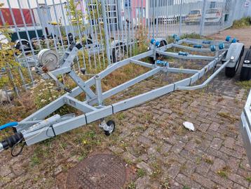 Boottrailers te koop gevraagd geremd of ongeremd. beschikbaar voor biedingen