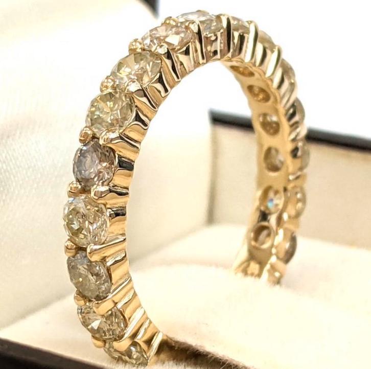 14K Gouden Eternity Ring met Diamanten - Gecertificeerd, Sieraden, Tassen en Uiterlijk, Ringen, Zo goed als nieuw, Dame, Kleiner dan 17