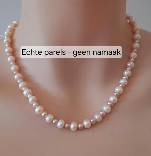 Wit-roze zoetwaterparelcollier, handgeregen & met zilveren s, Sieraden, Tassen en Uiterlijk, Kettingen, Nieuw, Overige materialen