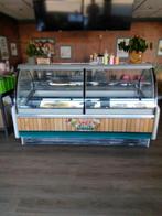 Schepijs vitrine, Ophalen