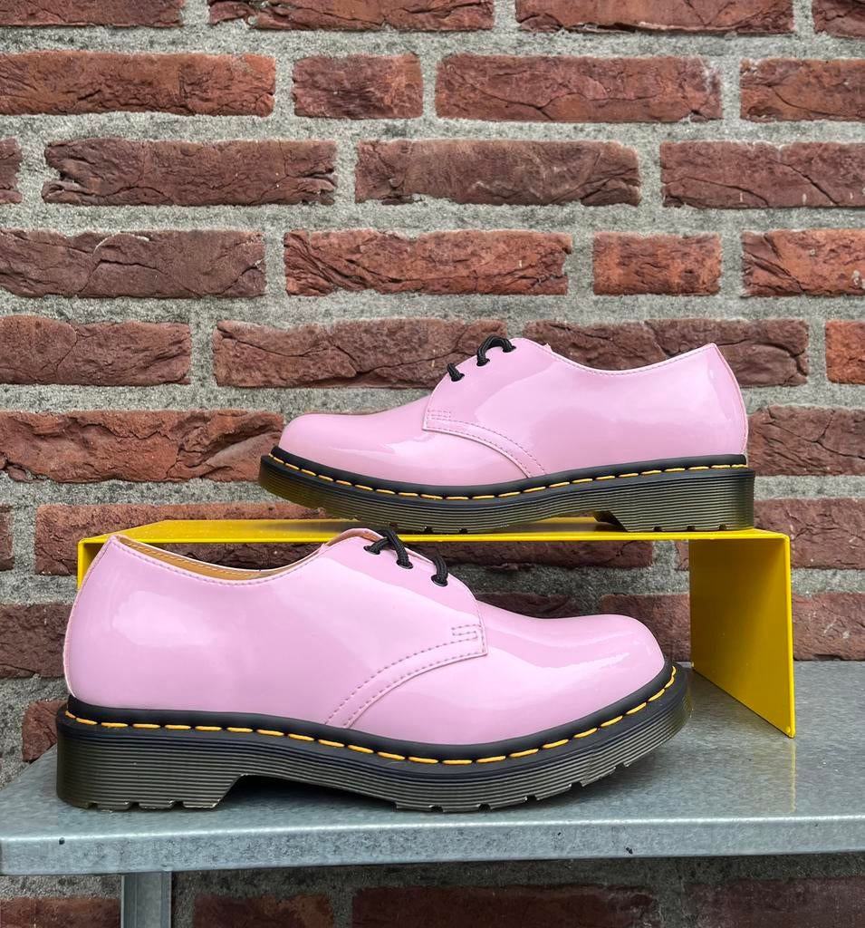 Dr. Martens 1461 patent pale pink maat 39, Kleding | Dames, Schoenen, Dr. Martens, -, -, Lage of Enkellaarzen