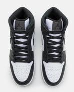 Air Jordan 1 maat 45 Off Noir, Ophalen of Verzenden, Zo goed als nieuw, Sneakers of Gympen, Nike Jordan