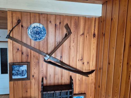 Oude sikkel en zicht als decoratie, Antiek en Kunst, Antiek | Gereedschap en Instrumenten, Ophalen