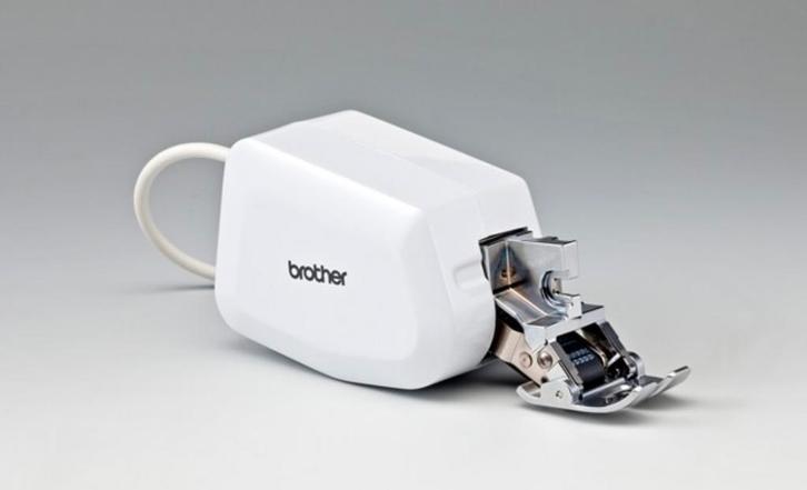 BROTHER Gemotoriseerde Boventransportvoet DF1  InnovisV5-V7, Hobby en Vrije tijd, Borduren en Borduurmachines, Nieuw, Onderdeel of Toebehoren