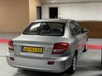 Kia Rio 1.5 LS Automaat, Airco, Auto's, Origineel Nederlands, Te koop, Zilver of Grijs, 5 stoelen