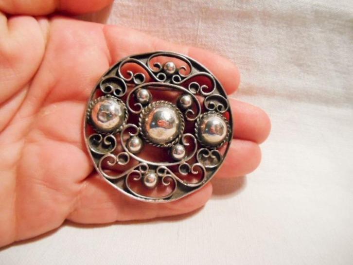 Fraaie oude zilveren broche, Sieraden, Tassen en Uiterlijk, Antieke sieraden, Broche, Zilver, Verzenden