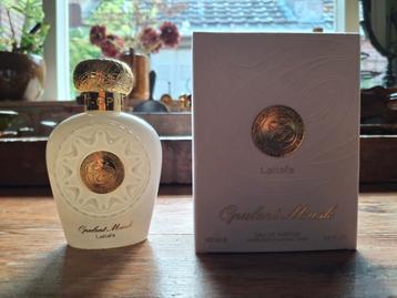 5 Verschillende geuren Latiffa parfum  beschikbaar voor biedingen