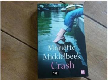 Mariëtte Middelbeek, Crash beschikbaar voor biedingen