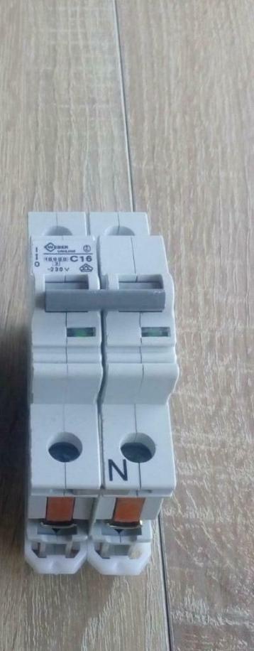 dubbel polige C16 installatie automaat weber beschikbaar voor biedingen